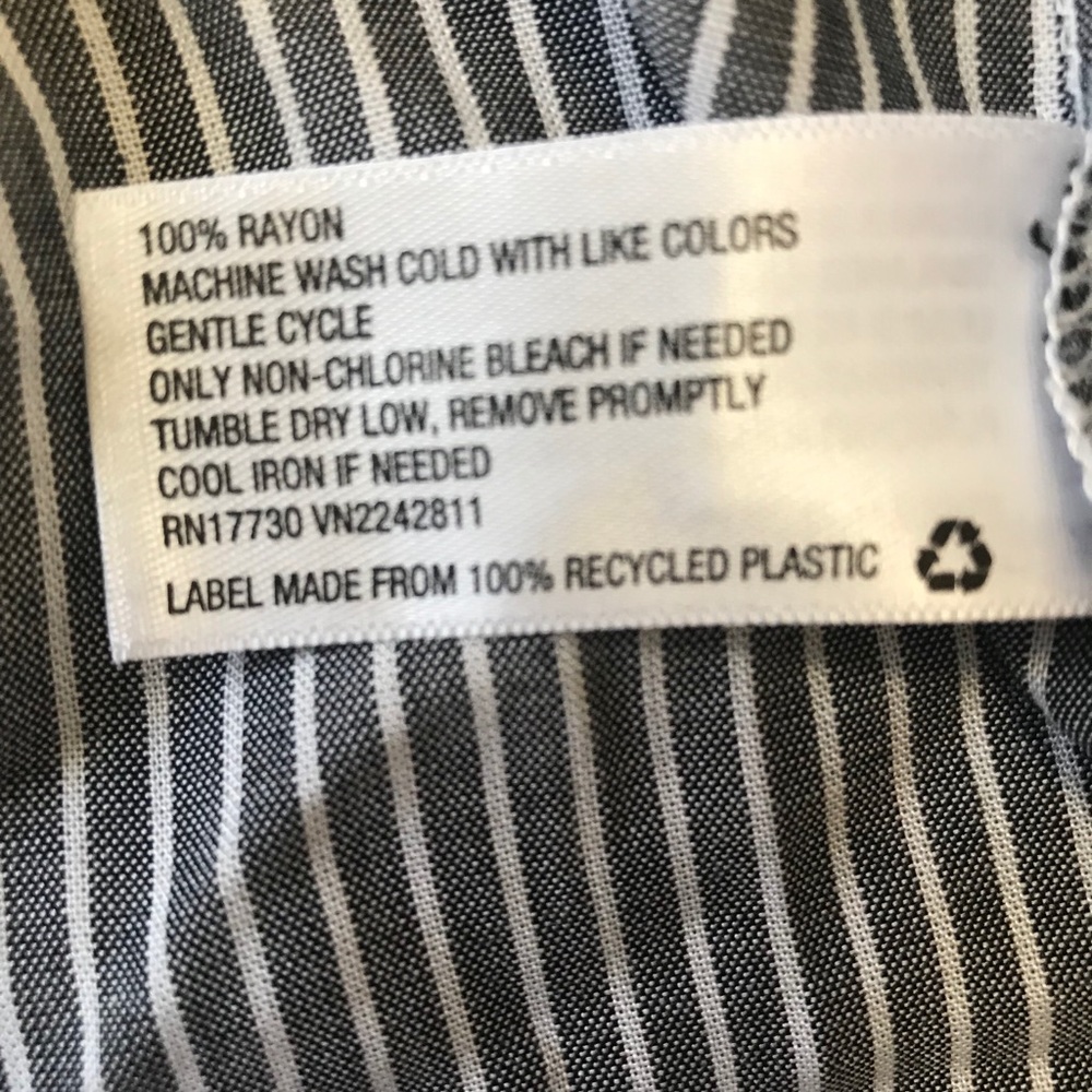 Off the Shoulder Striped Top - Picture 5 of 5